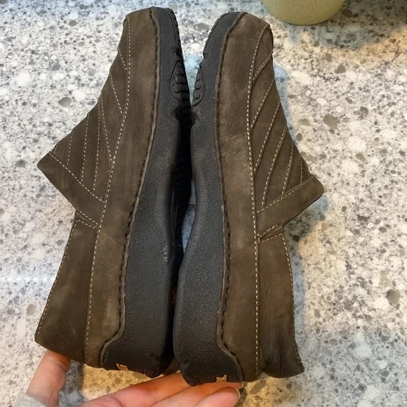 Teva Brown Slip-On Shoes - Picture 5 of 8